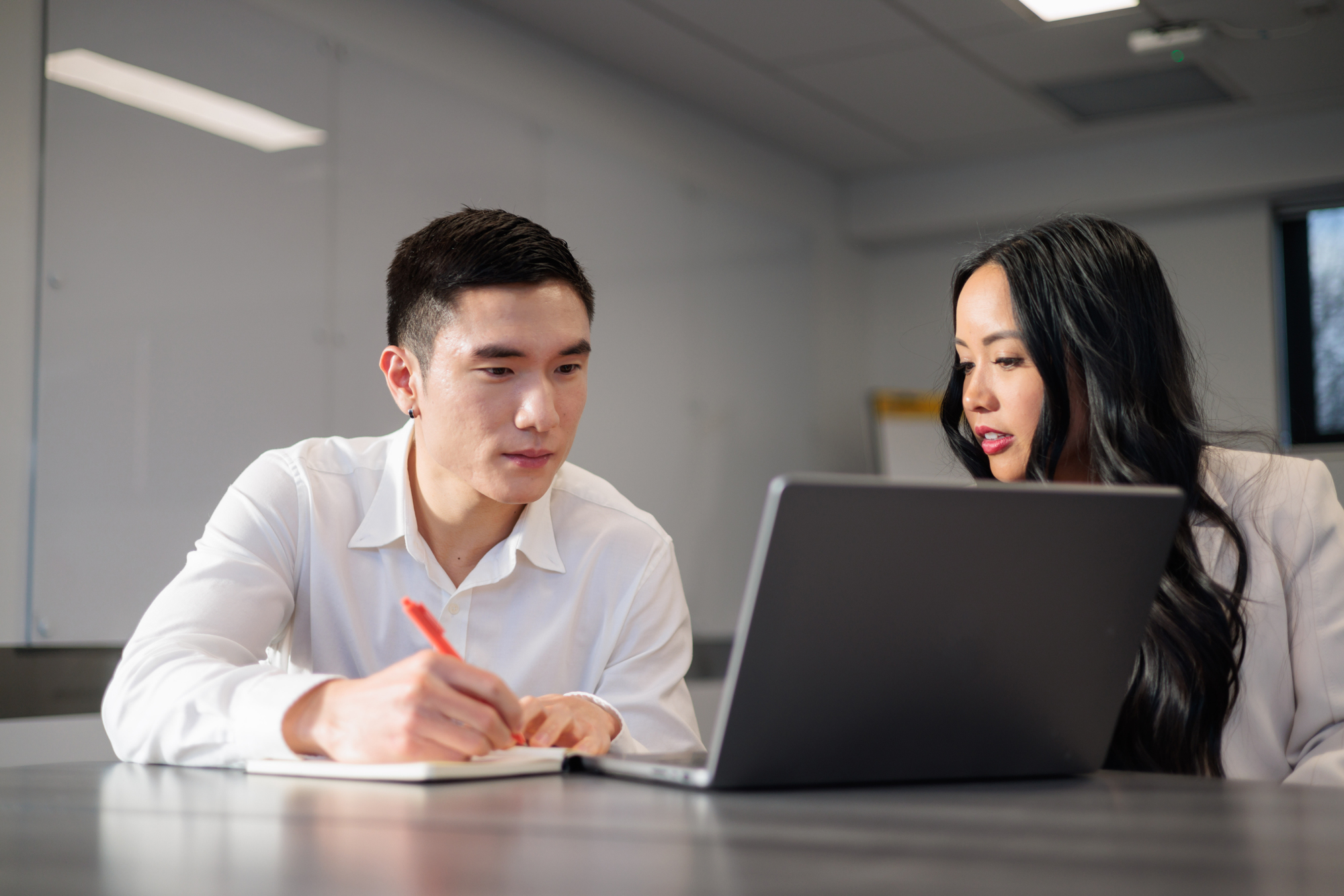 How to use rhetoric to build power-packed sentences